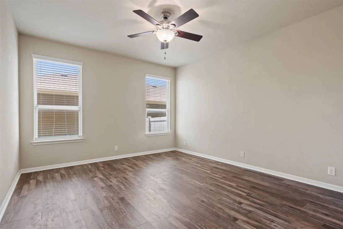 Photo of 1046 Lost Pines LN