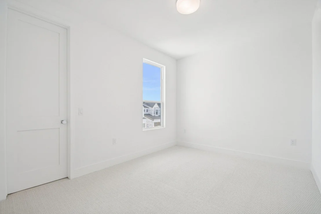 Photo of 1302 Rambling Rose RD