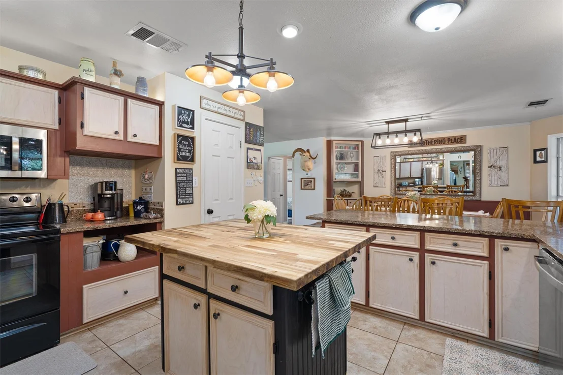 Photo of 1172 County Road 418