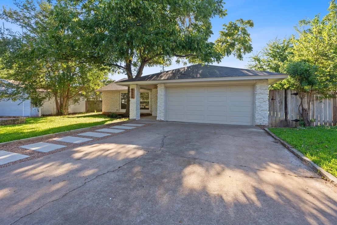 Photo of 5506 Salem Walk DR