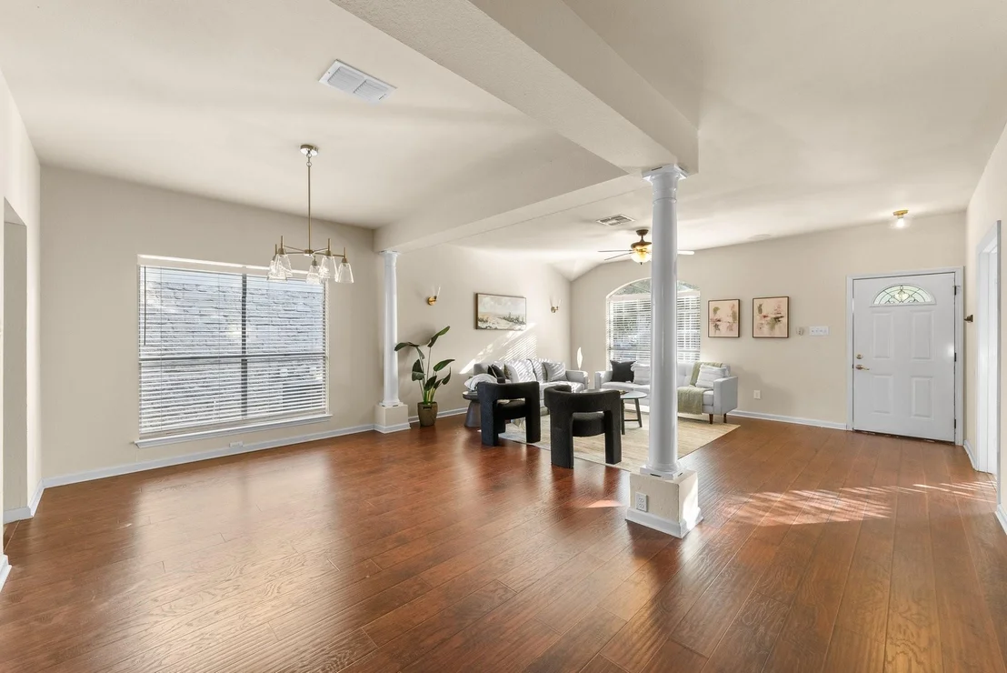 Photo of 9326 Lightwood LOOP