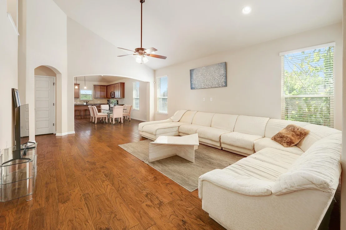 Photo of 16200 Cantania CV