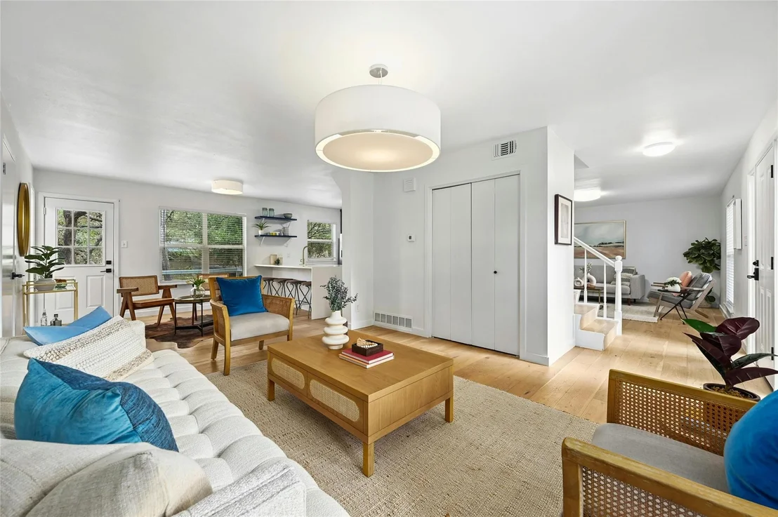 Photo of 1704 Fawn DR