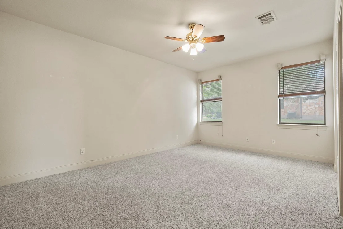 Photo of 111 River Chase BLVD