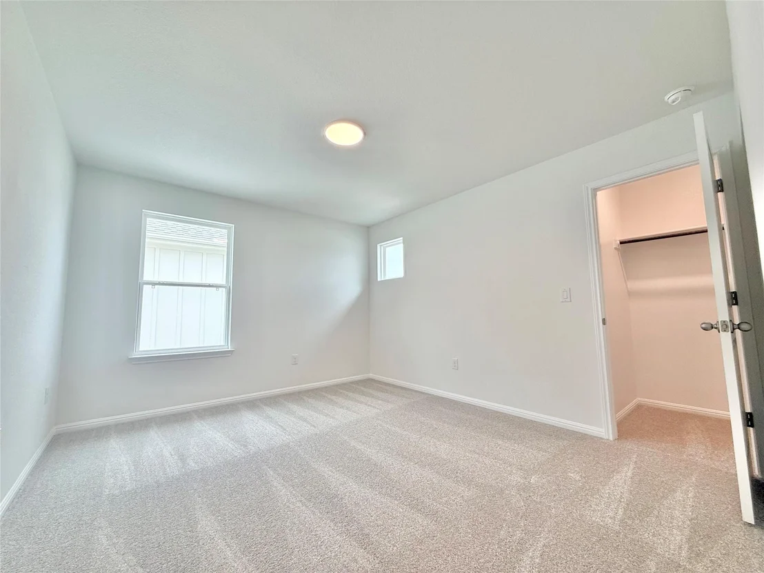 Photo of 389 Young ST