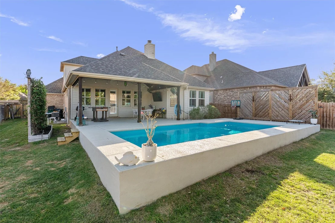 Photo of 3704 Gildas PATH