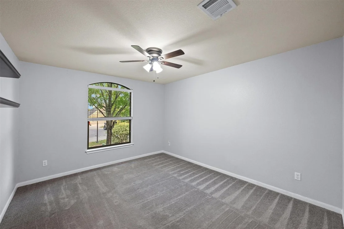 Photo of 166 Briarpatch CT