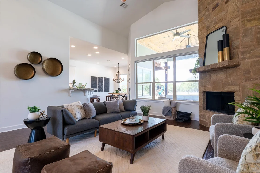 Photo of 724 Chama TRCE