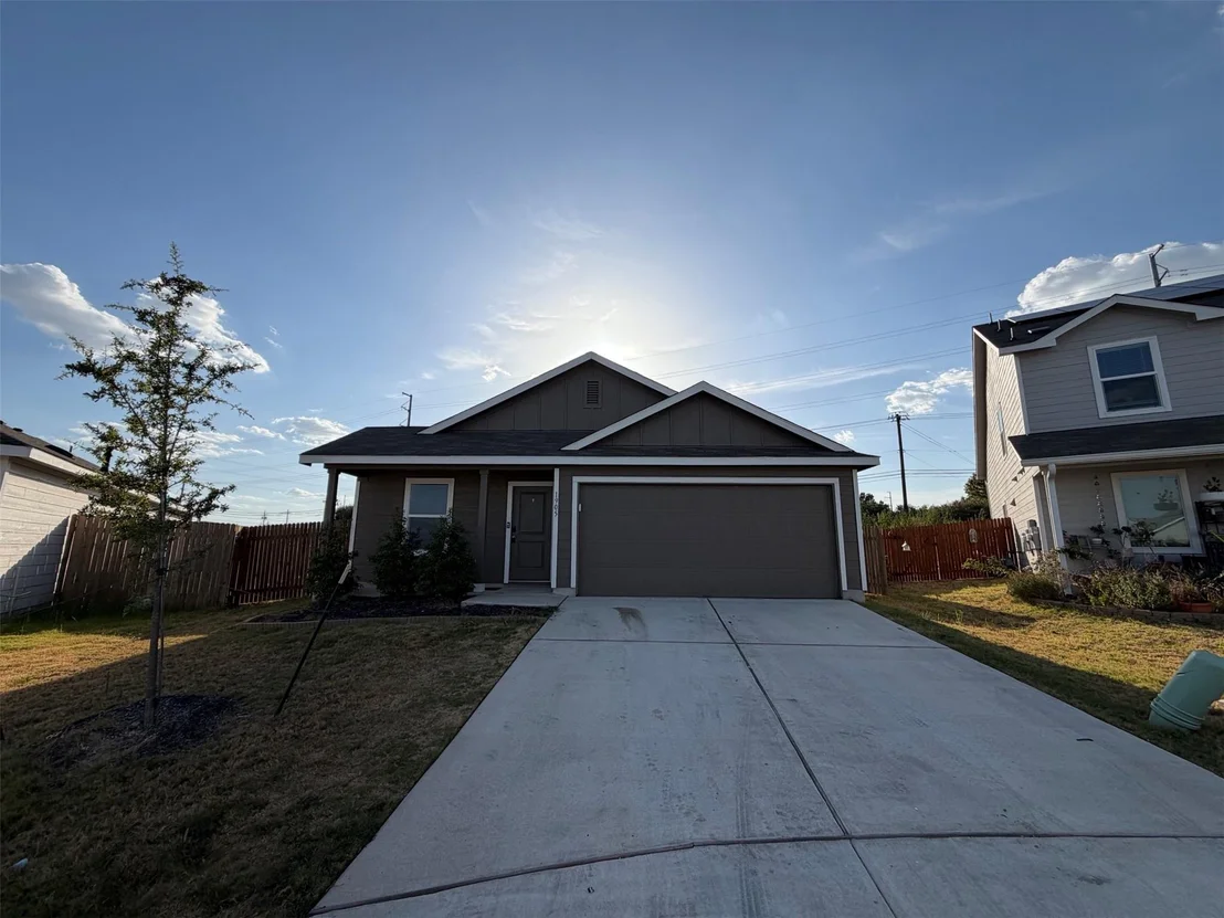 Photo of 1905 Willkomen WAY
