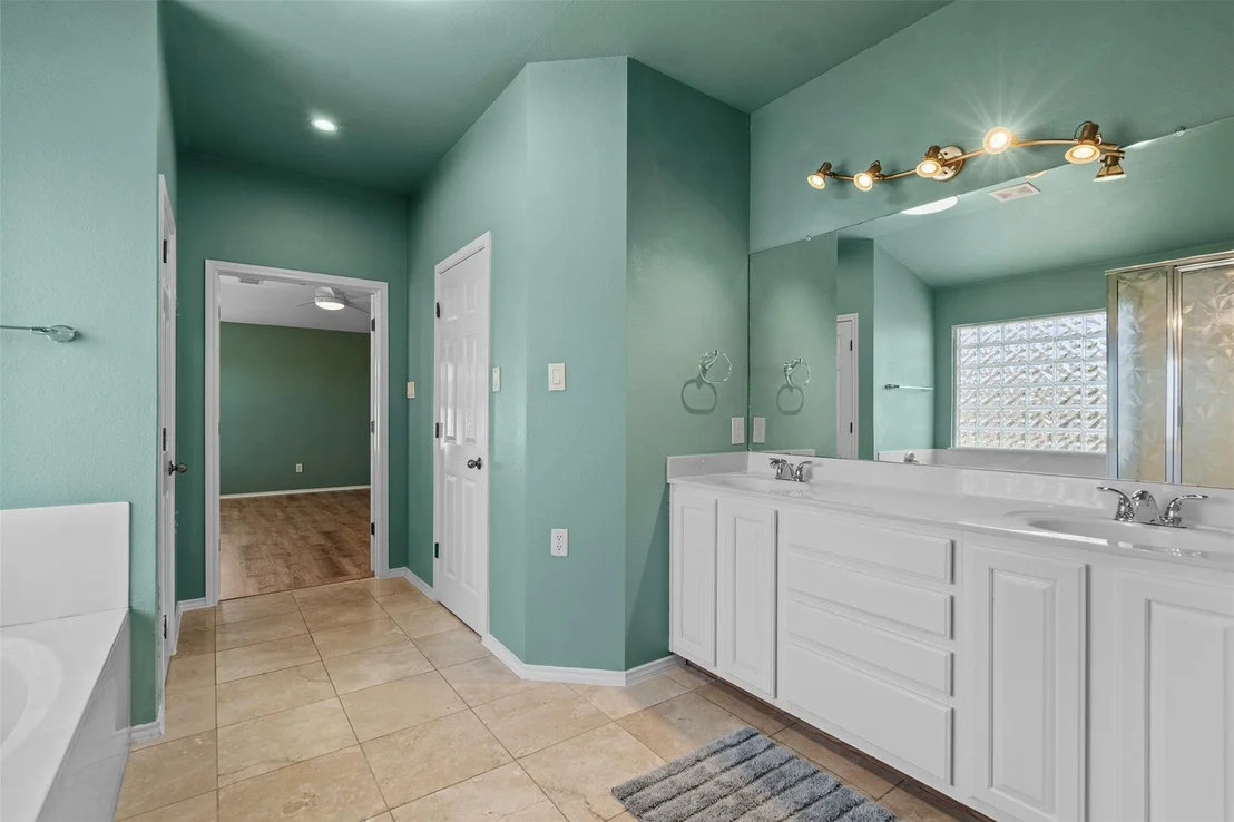 Photo of 10824 Quarry Oaks TRL