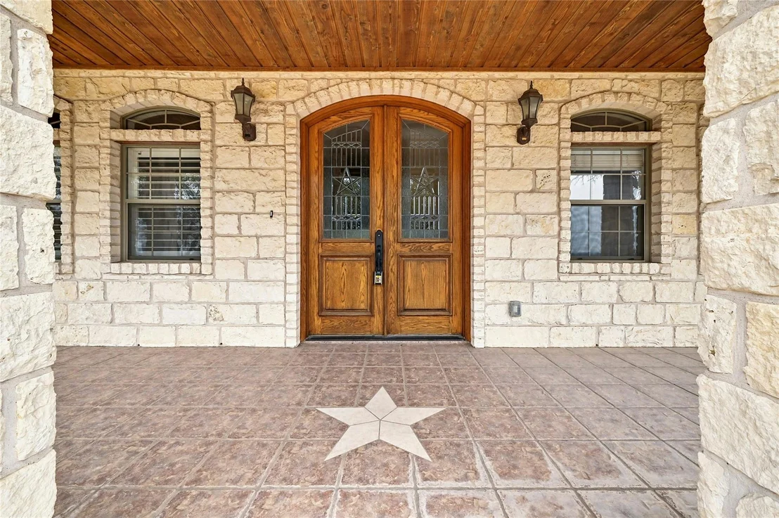 Photo of 211 Summit Ridge RD