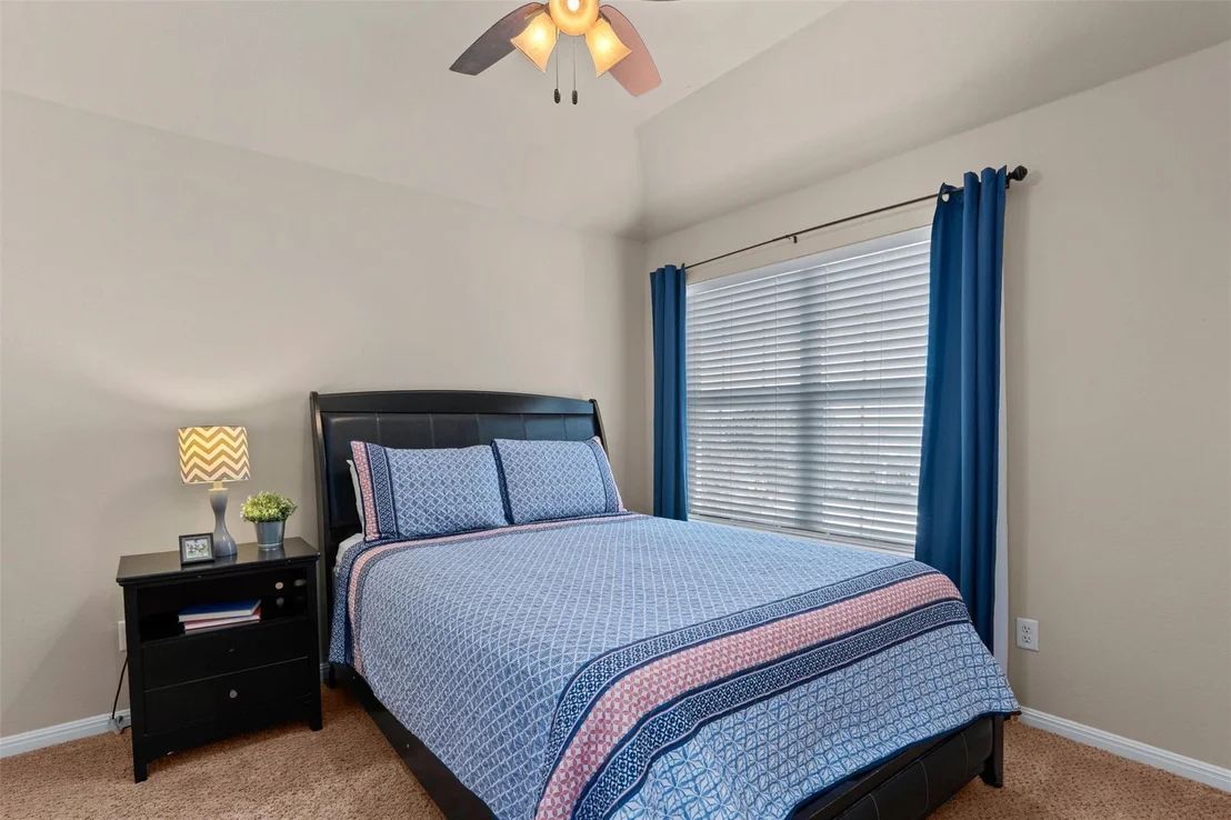 Photo of 1605 Teal TRL