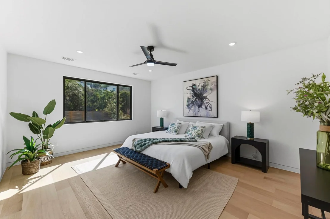Photo of 11205 Beach RD
