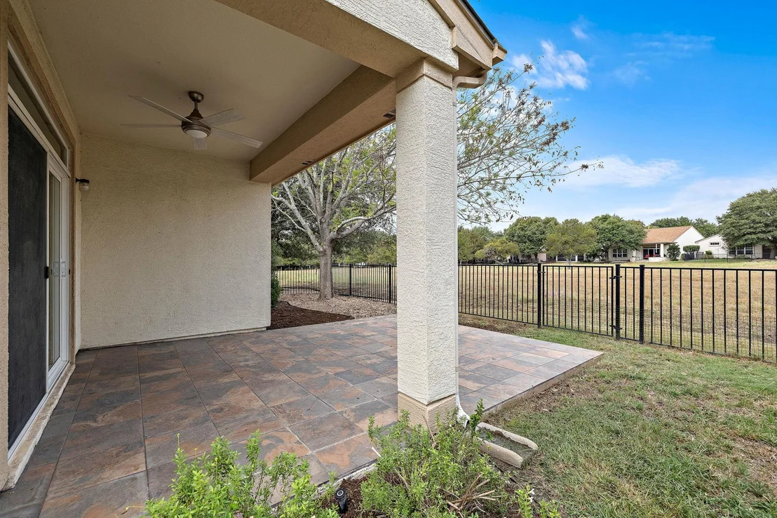 Photo of 210 Crockett LOOP