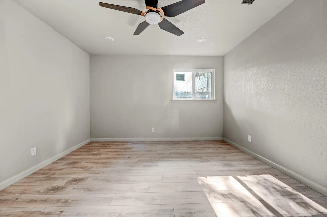 Photo of 3110 Val DR