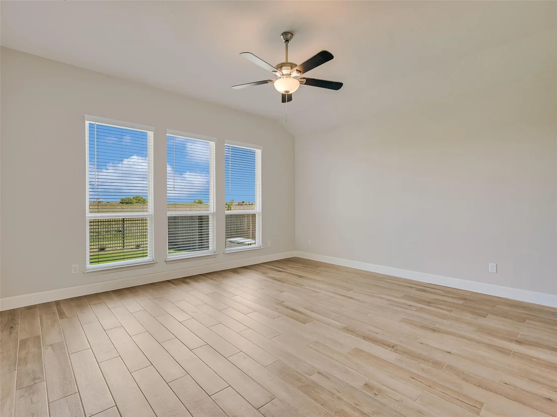 Photo of 131 Plumbago LOOP
