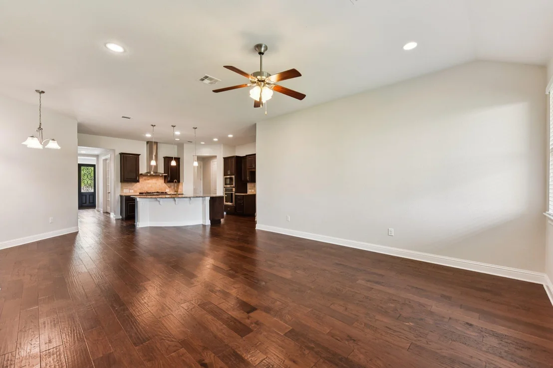 Photo of 114 Magona TRL