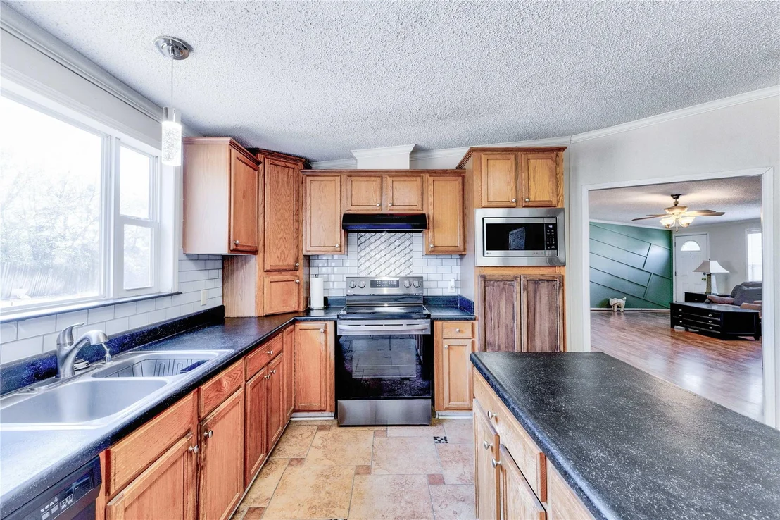 Photo of 103 Texas Oak DR