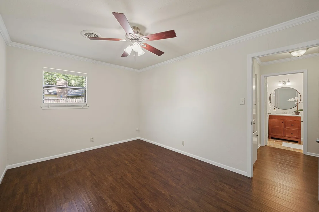 Photo of 2702 Parker DR
