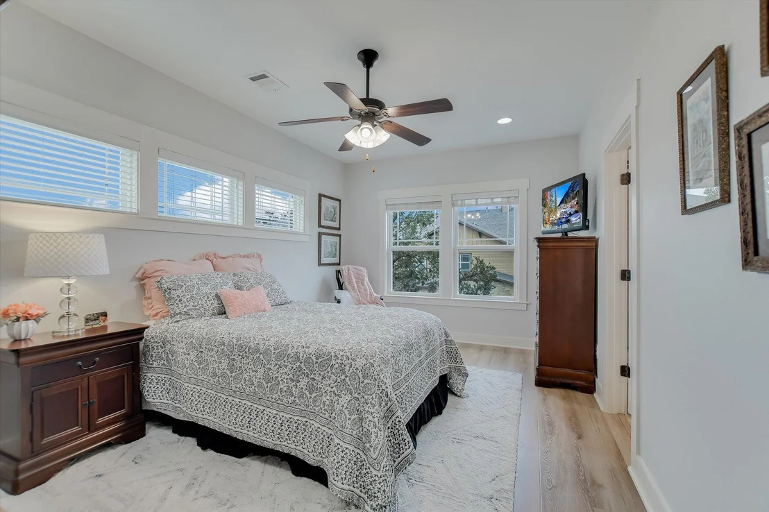 Photo of Unit 2004 at 2930 Grand Oaks LOOP