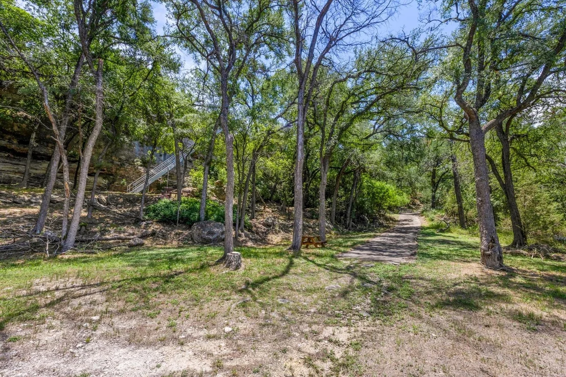 Photo of 25036 RIVER RD
