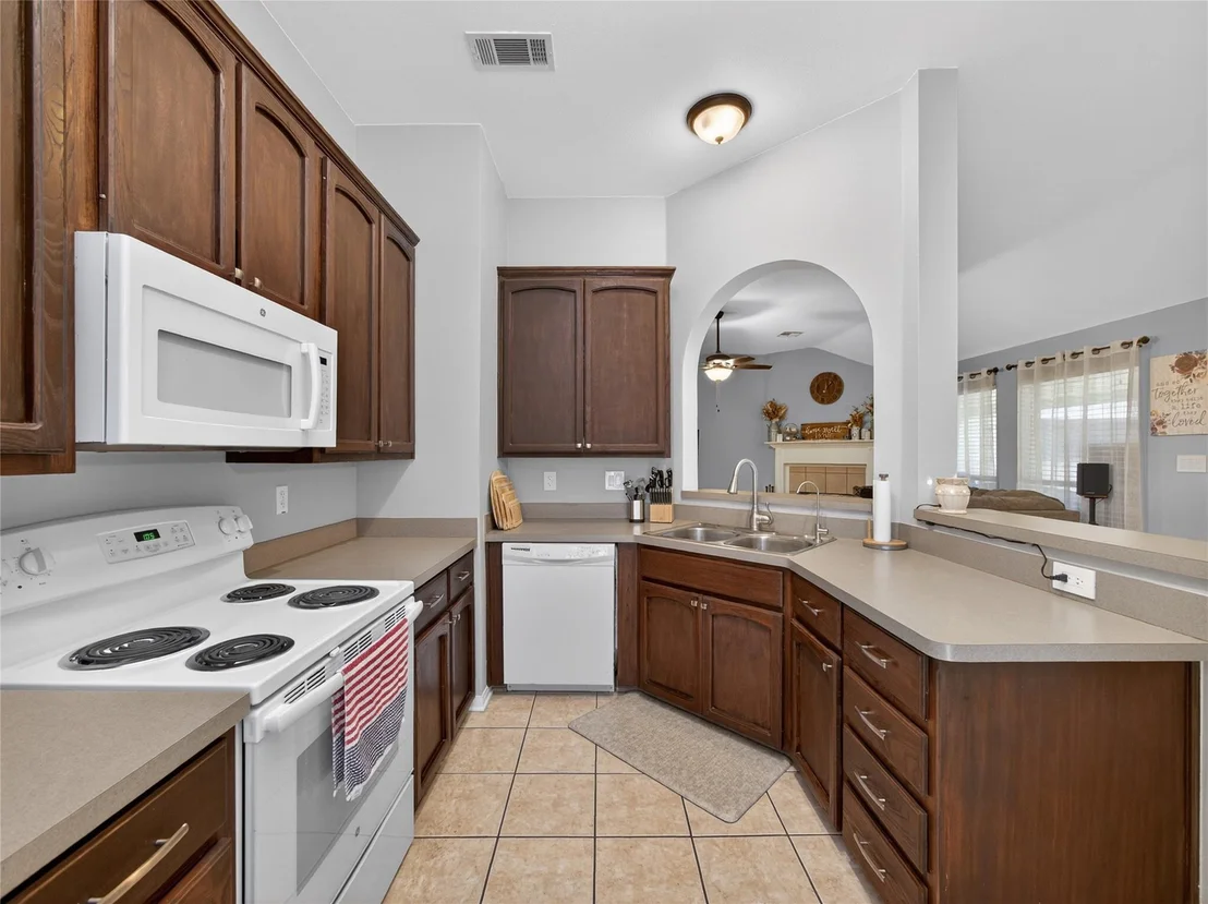 Photo of 2407 Kingsbury DR