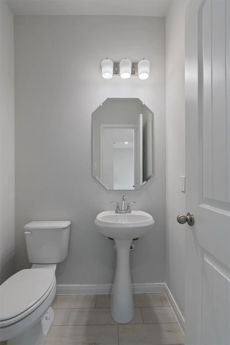 Photo of 313 Stellar Wind DR