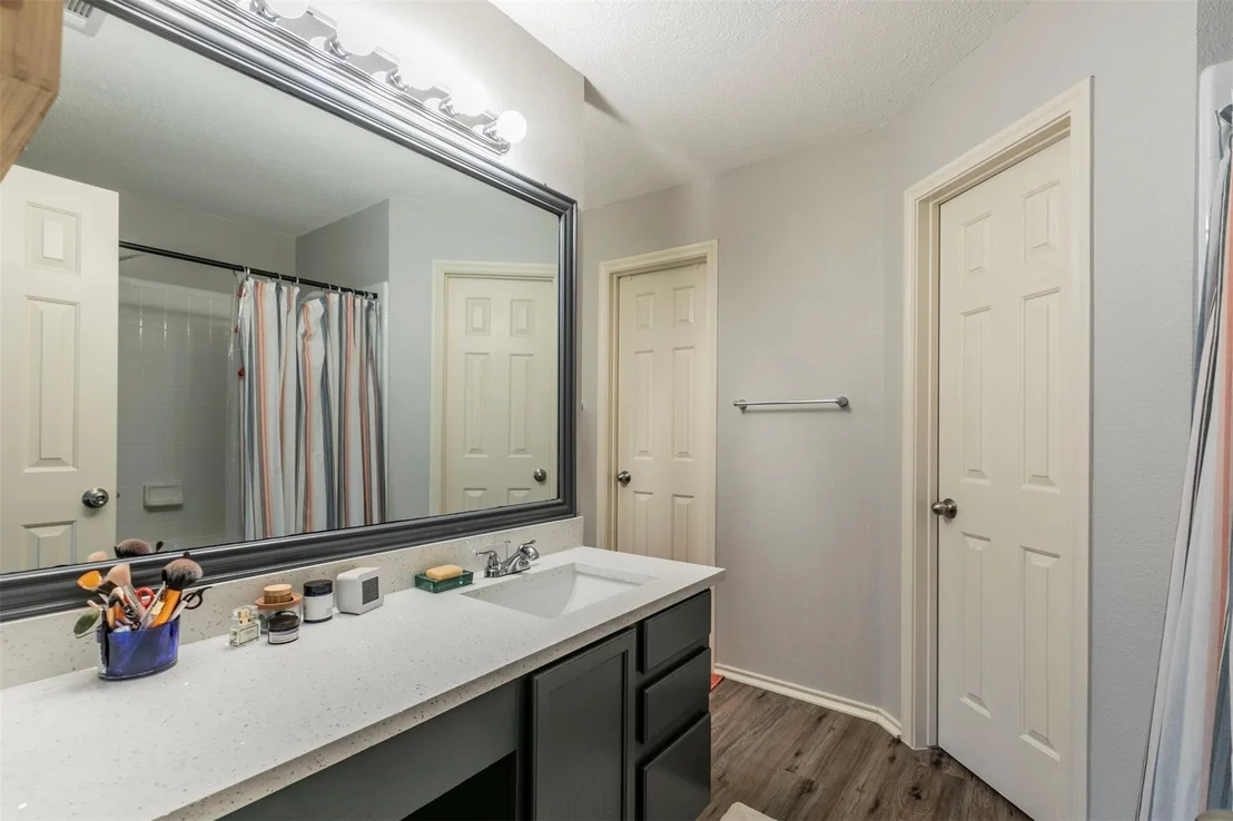 Photo of 4315 Triboro TRL