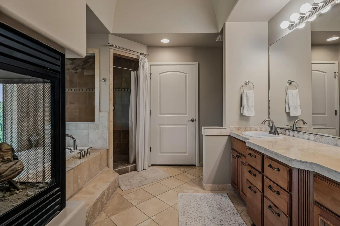 Photo of 10211 Middle Darleen