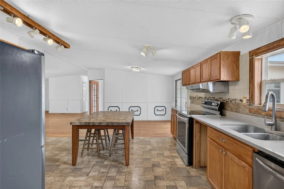 Photo of 1100 Ramms DR
