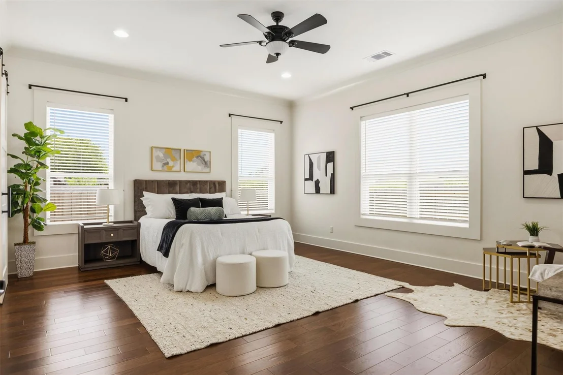 Photo of 1009 Scenic DR