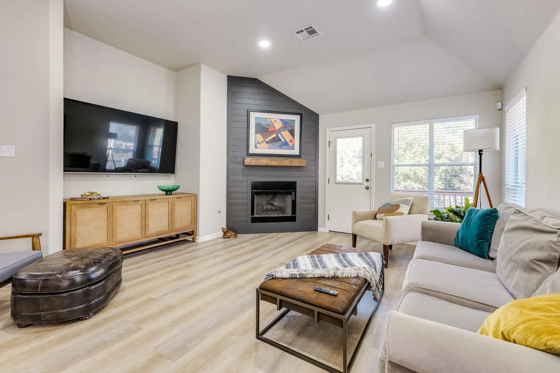 Photo of 12537 Central Park DR