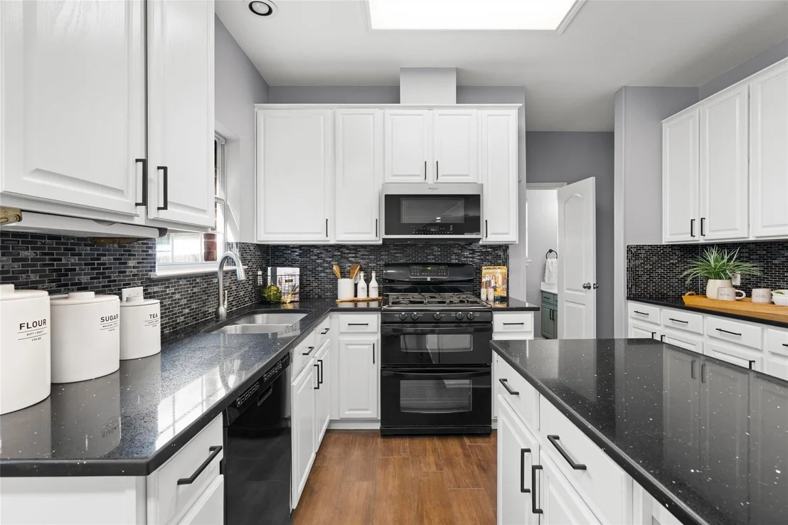 Photo of 1333 Nightingale DR