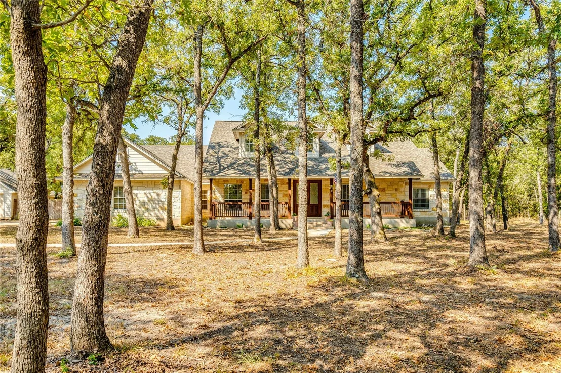 Photo of 517 Arbors CIR