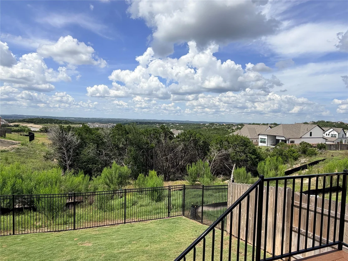 Photo of 967 Iron Willow LOOP