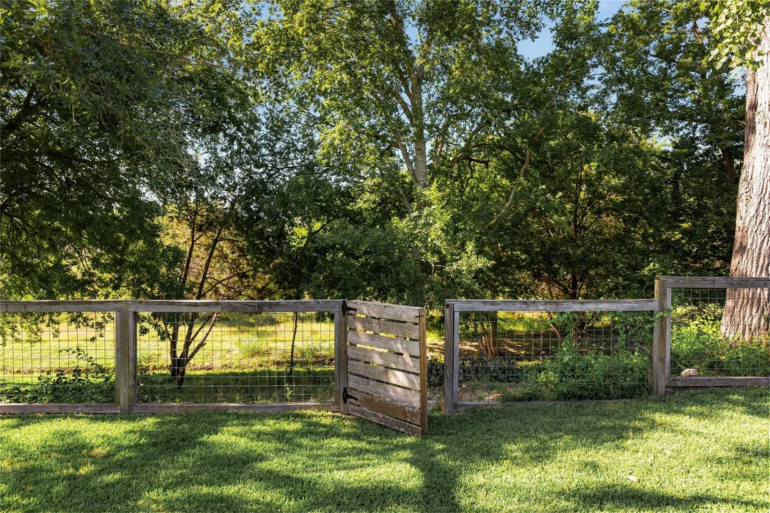 Photo of 7619 Scenic Brook DR