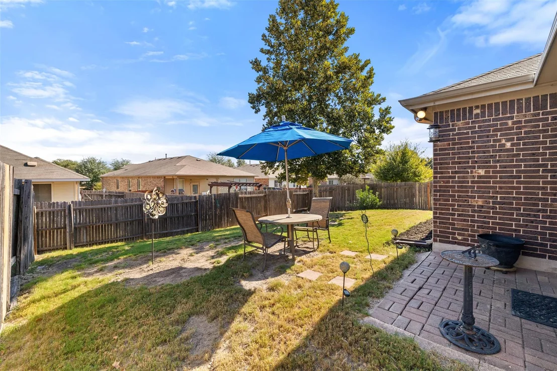 Photo of 339 Strawberry Blonde DR