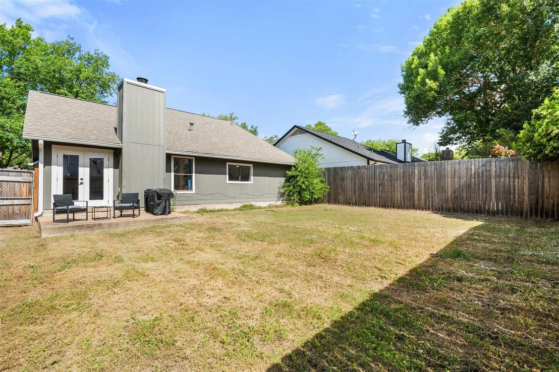 Photo of 9833 Briar Ridge DR