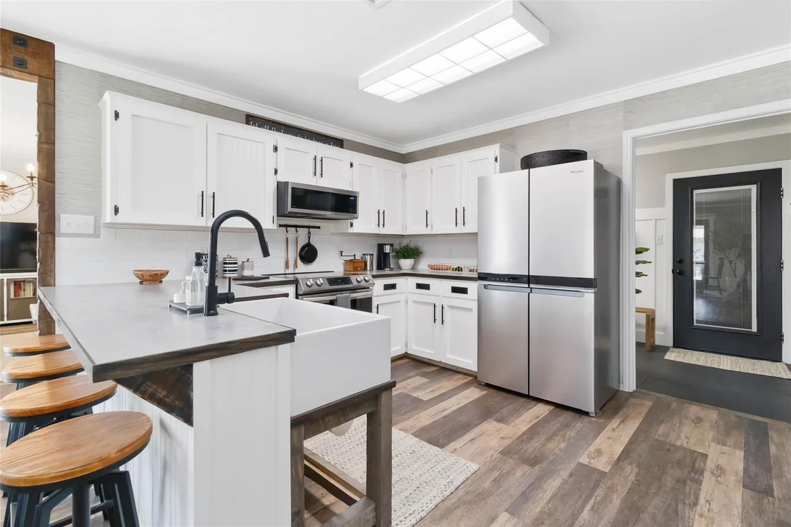 Photo of 411 Oak ST