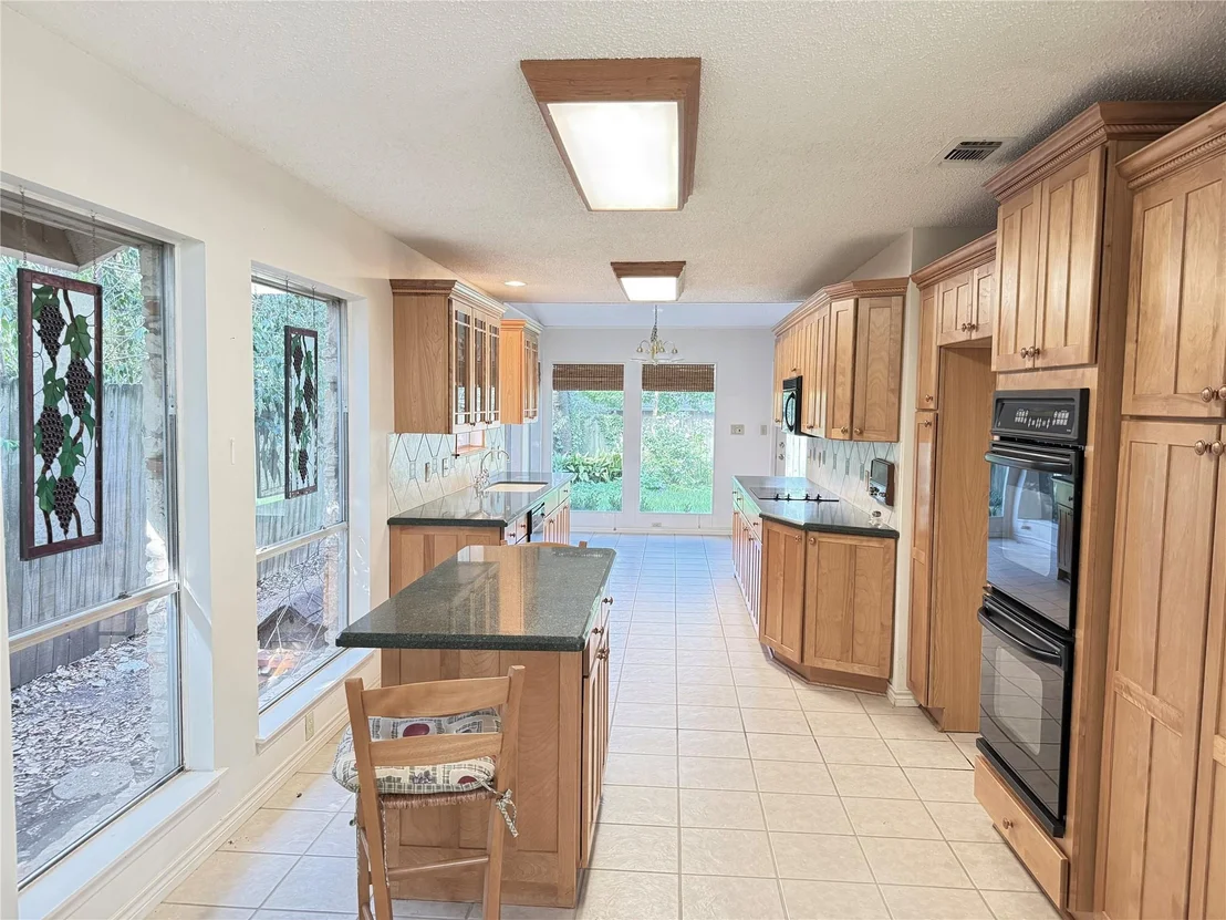 Photo of 11906 Brookwood CIR