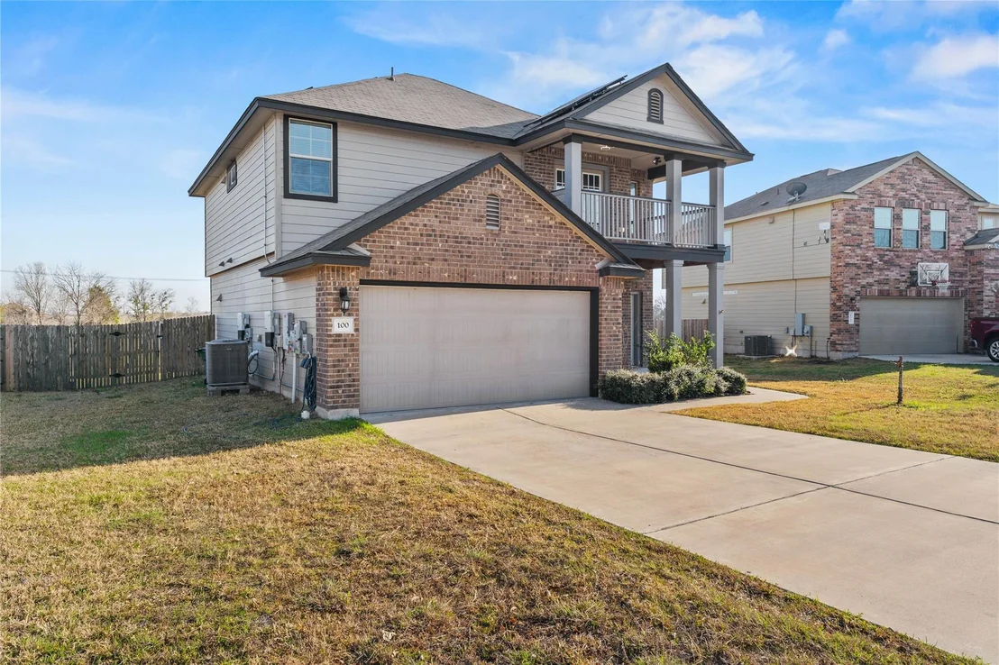 Photo of 100 Serpentine LN