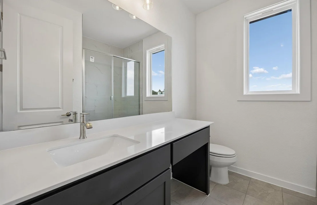 Photo of 16401 Winnie Mae BND