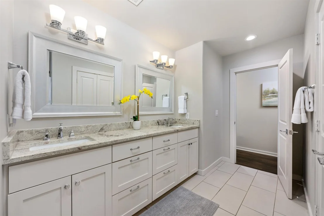 Photo of 4200 Edgemont DR