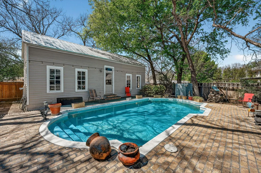 Photo of 1402 Pecan ST
