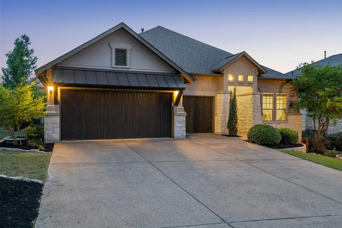 Photo of 624 Anfield CIR