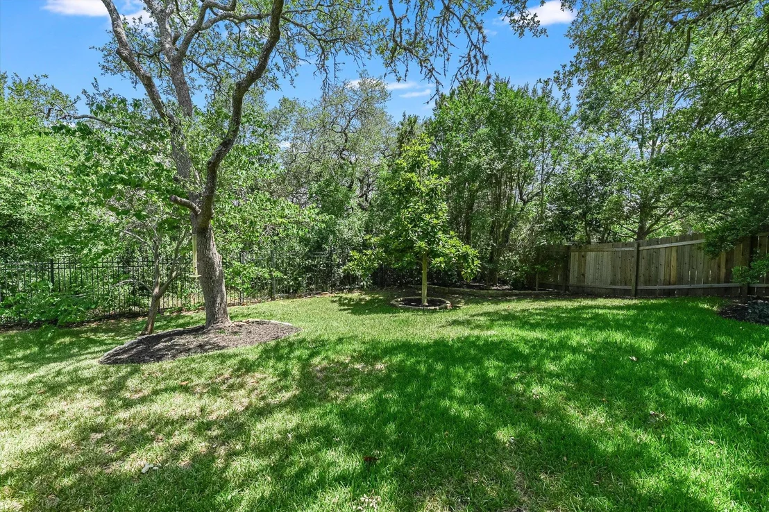 Photo of 10905 Beachmont LN