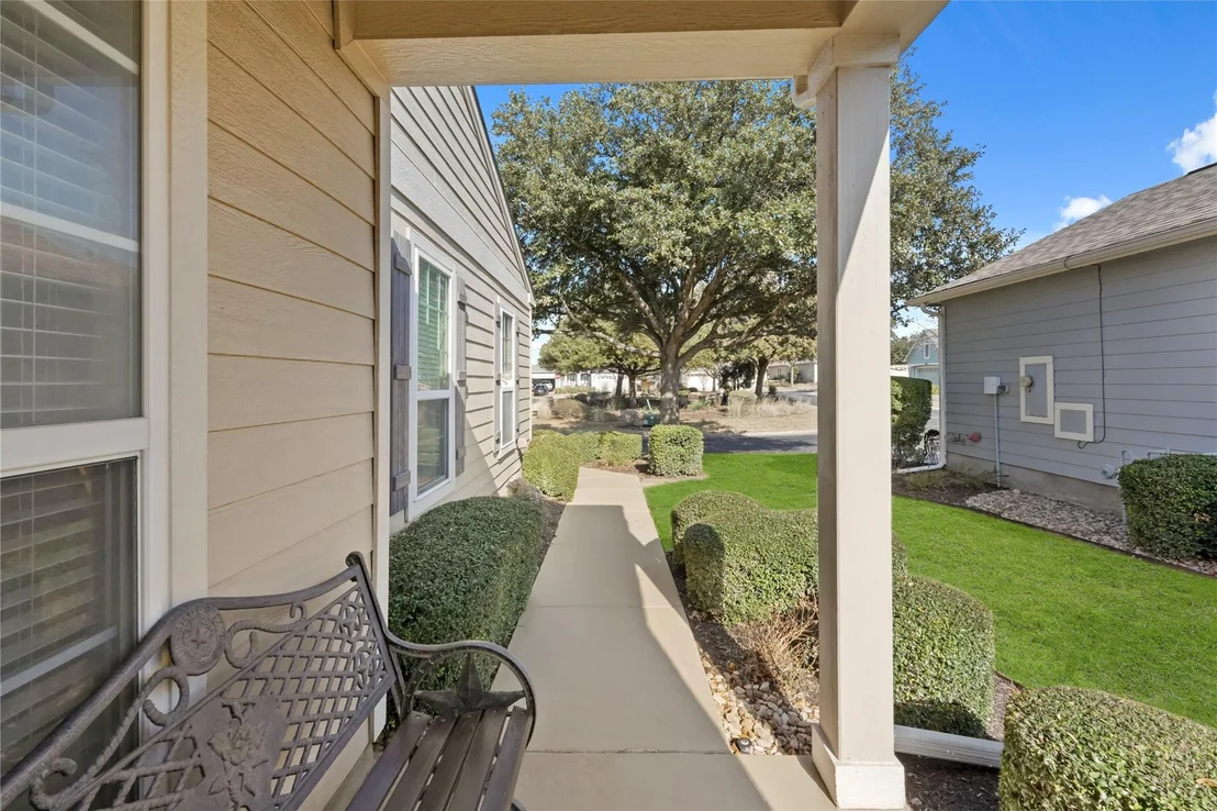 Photo of 113 Hampton CIR