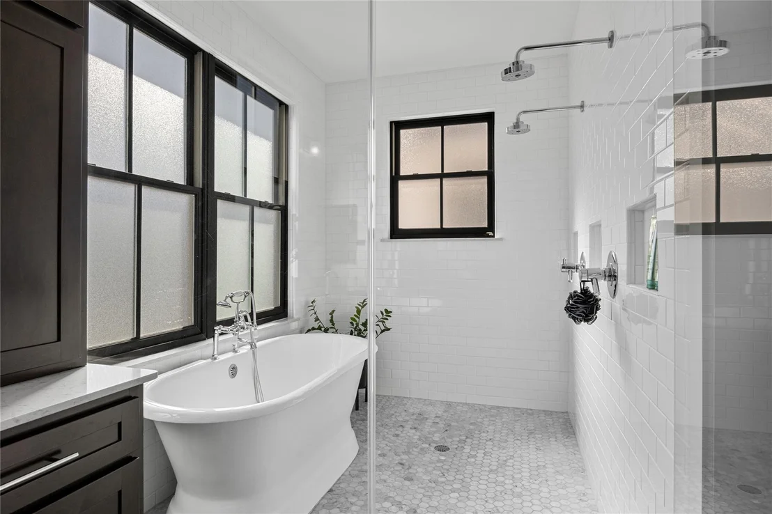 Photo of 2304 Mc Bee ST