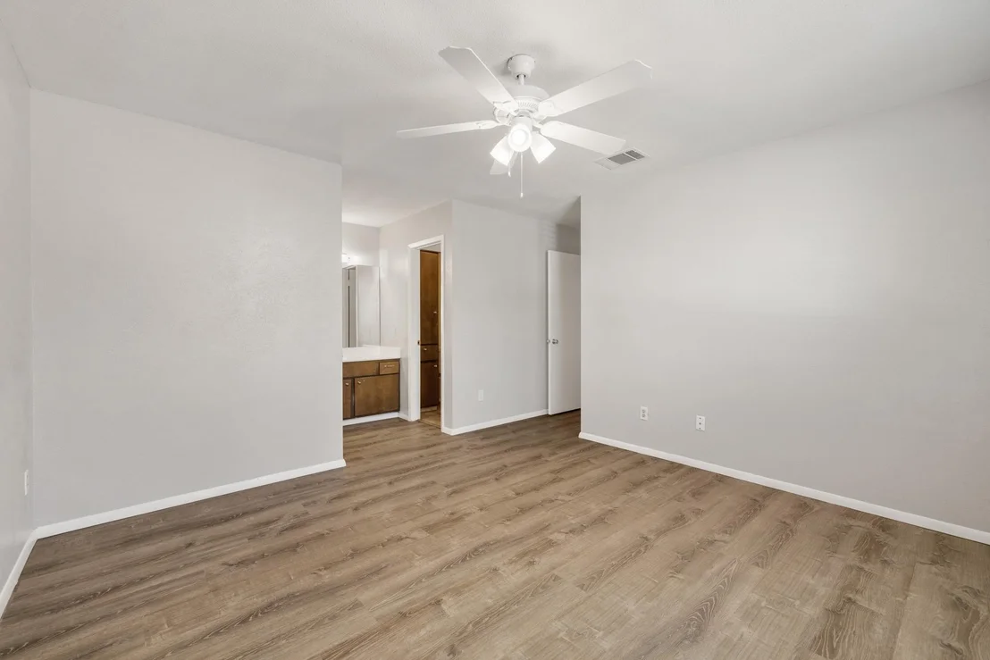 Photo of 1101 Huntridge DR