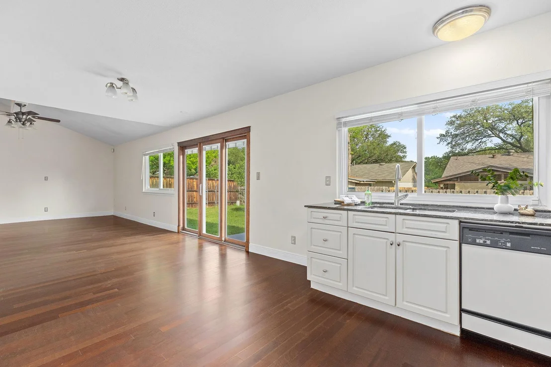 Photo of 11707 Shoshone DR
